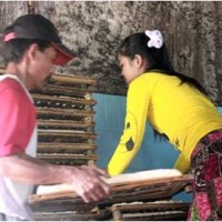 Pengrajin tahu Kopeci, Kuningan.